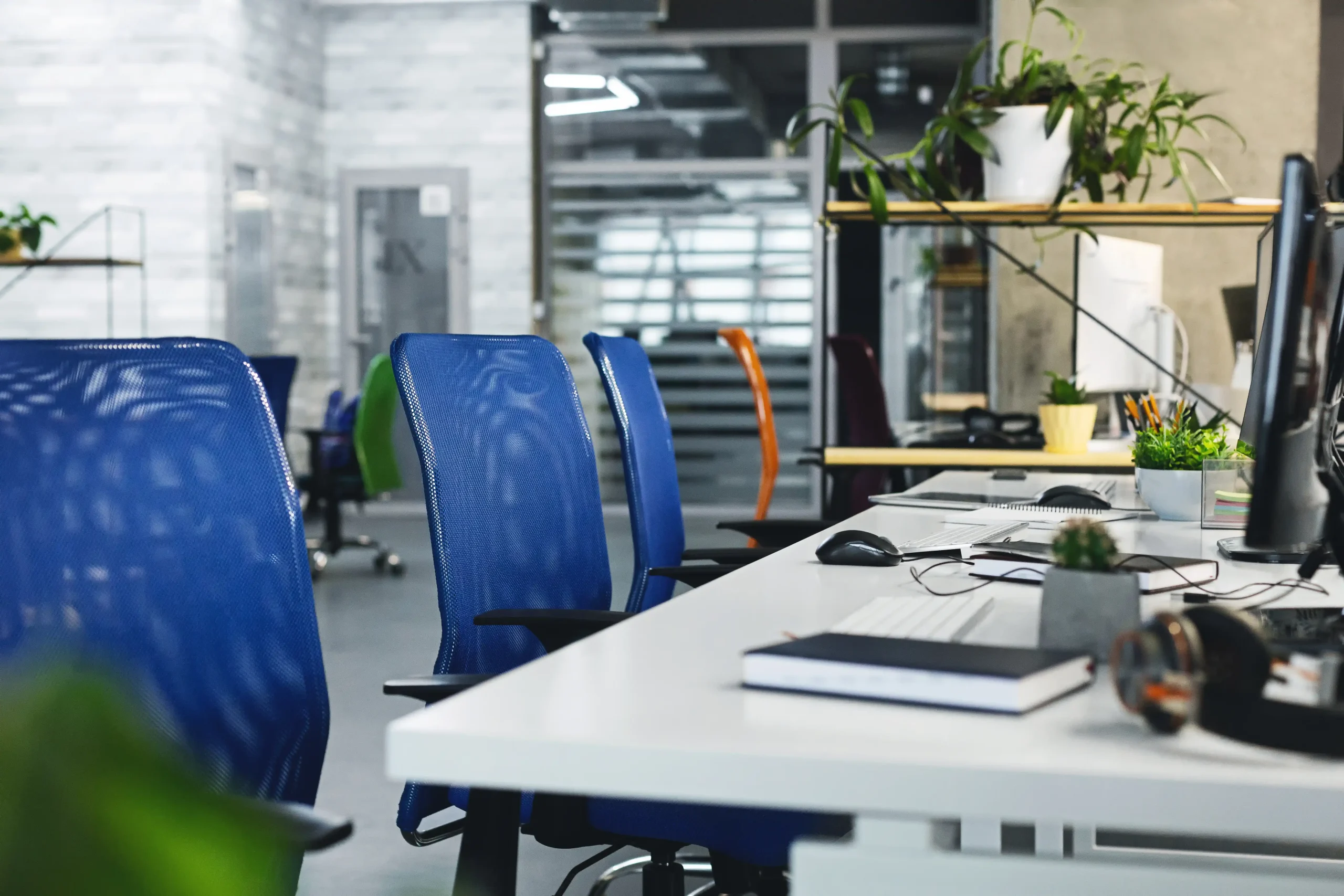 contemporary-office-for-work-comfortable-workplac-2026-01-09-08-38-19-utc